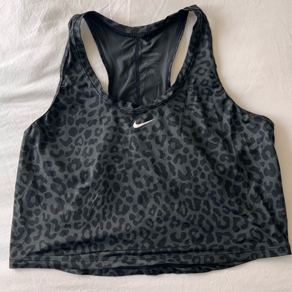 Nike Training Dri-FIT Slim Fit Leopard Print Racerback Cropped Tank Top